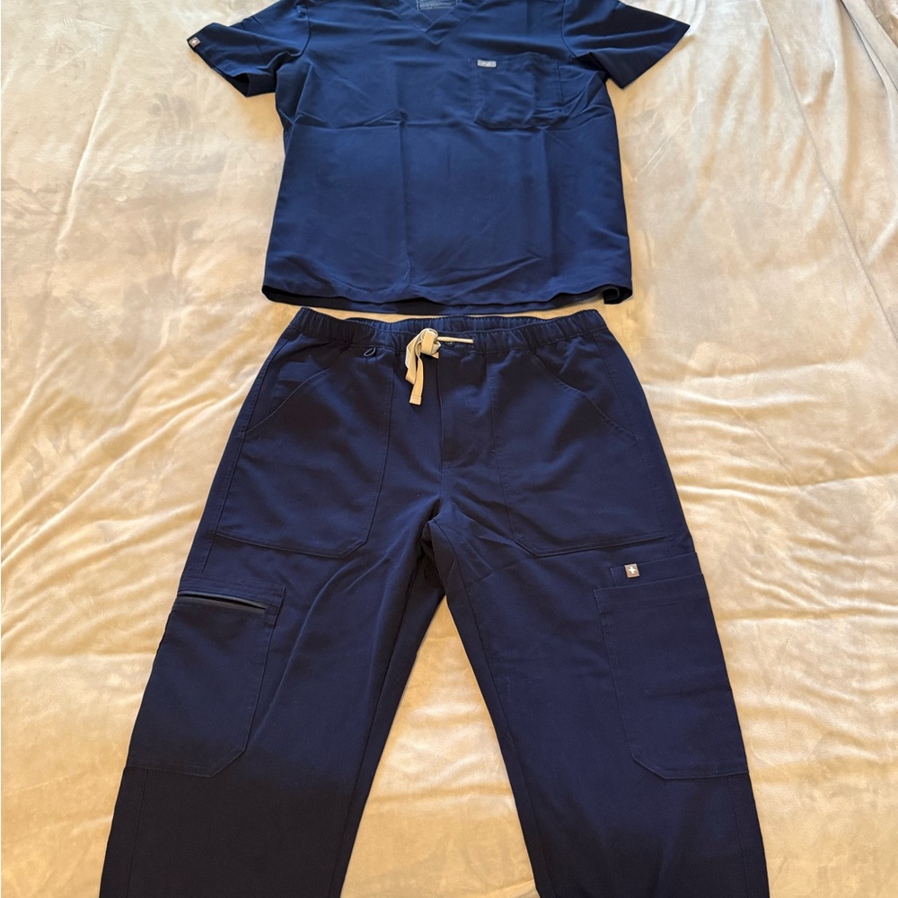 Men’s Figs Navy Blue Scrub Top and Bottom Set